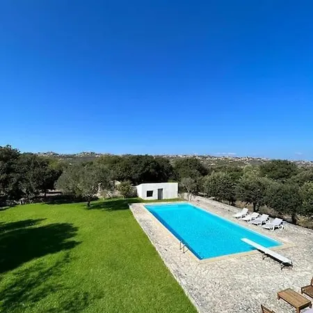 Villa Chateau Balesi *