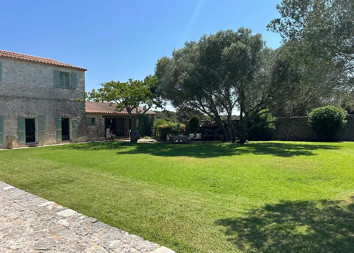 Вилла Chateau Balesi